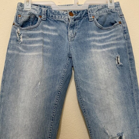 Madison Distressed Jeans Stretch Mid Rise Flare Leg Womens 7/8 Y2k 90s Rodeo - Picture 3 of 16